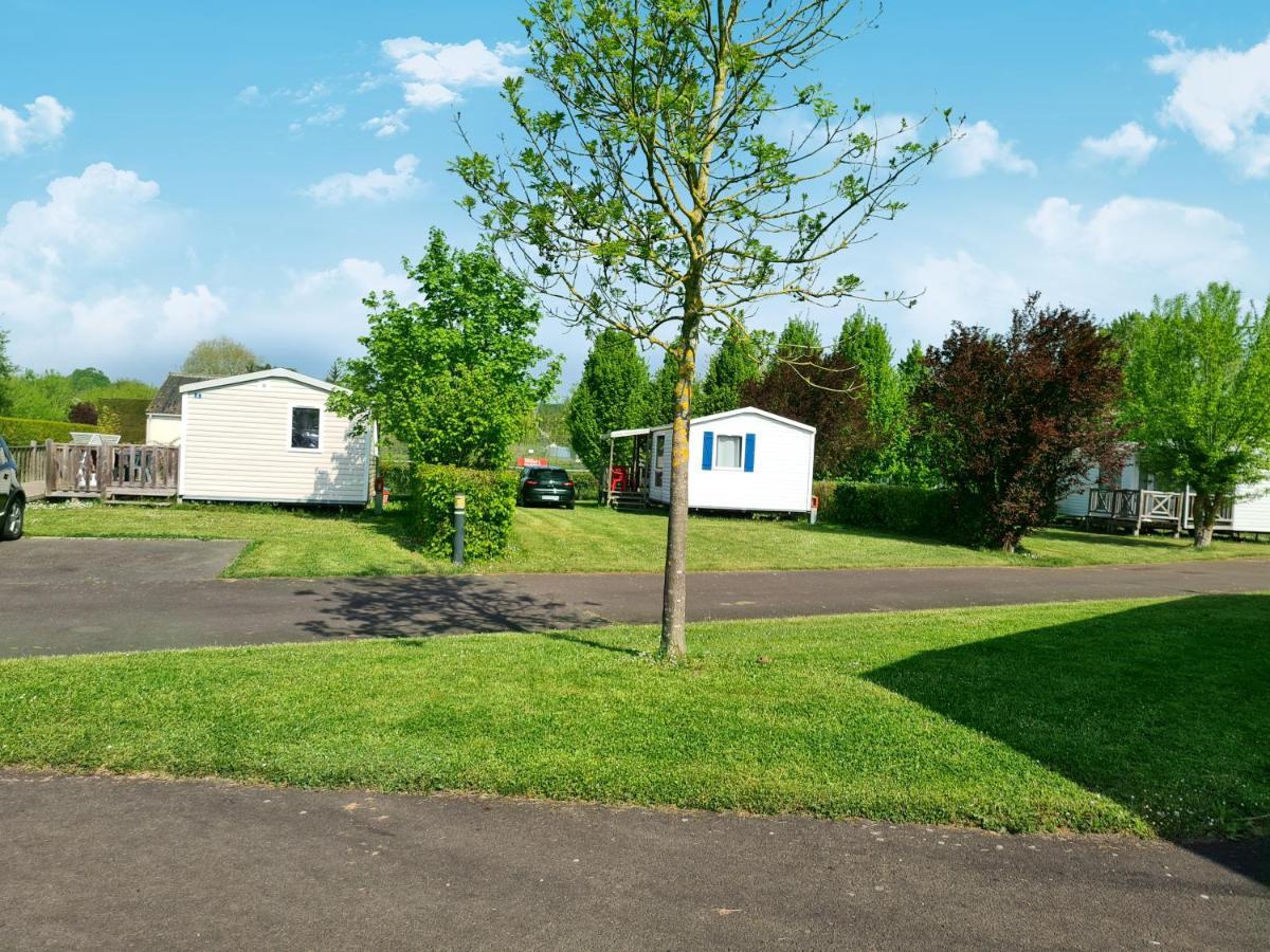 Resort & Camping - Val De Braye Bessé-sur-Braye المظهر الخارجي الصورة